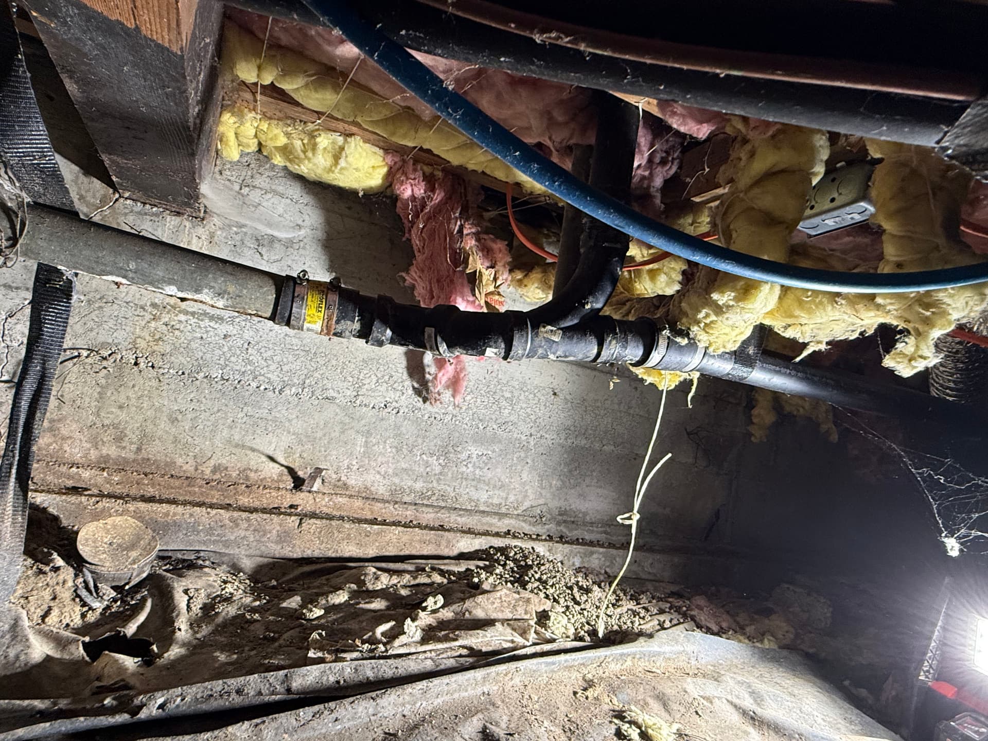 Gallery photos for East Tacoma Crawl Space Drain Line Repair Gone Right: Image #4