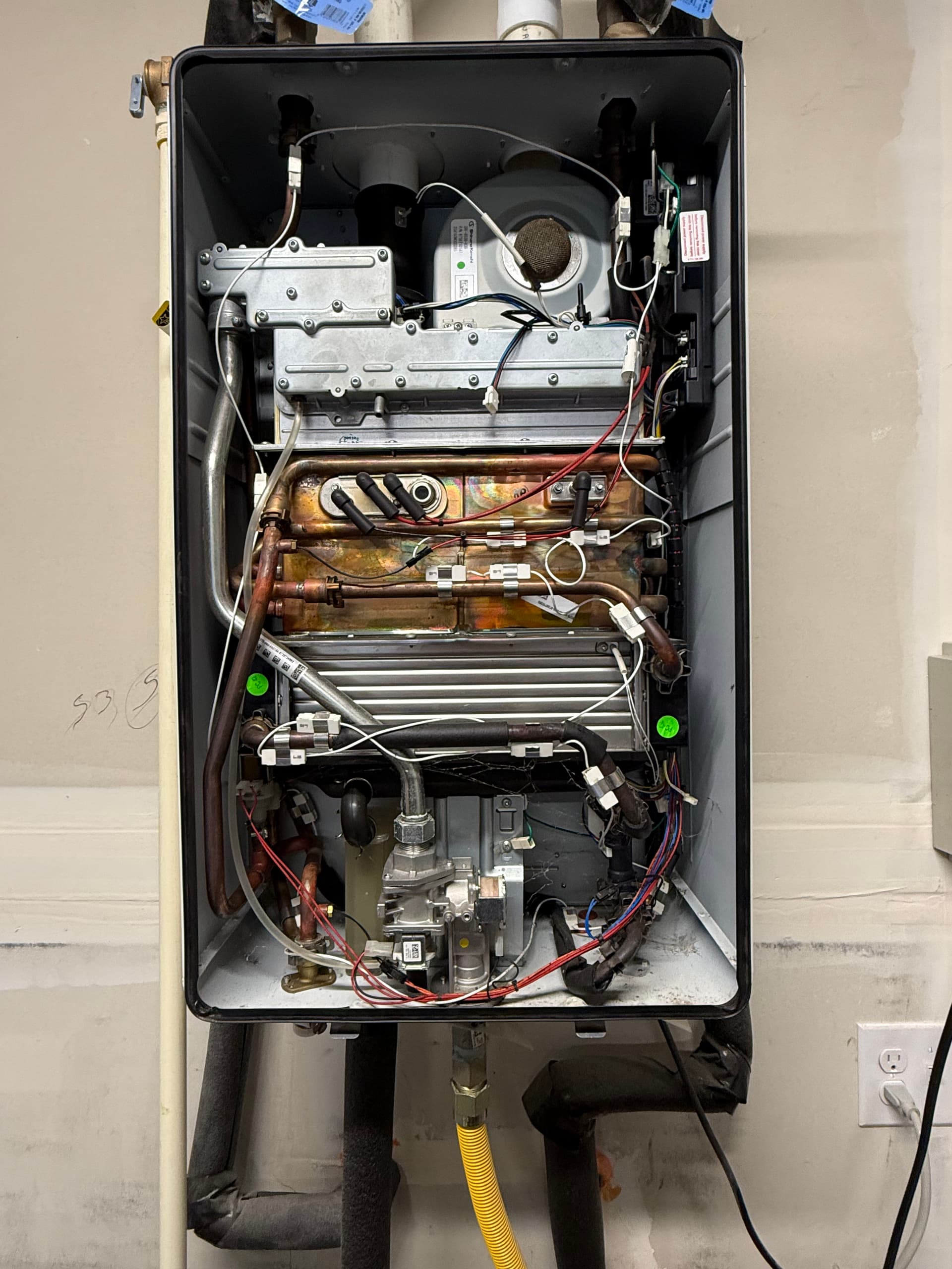 Milton Homeowner Gets Same-Day Tankless Water Heater Replacement