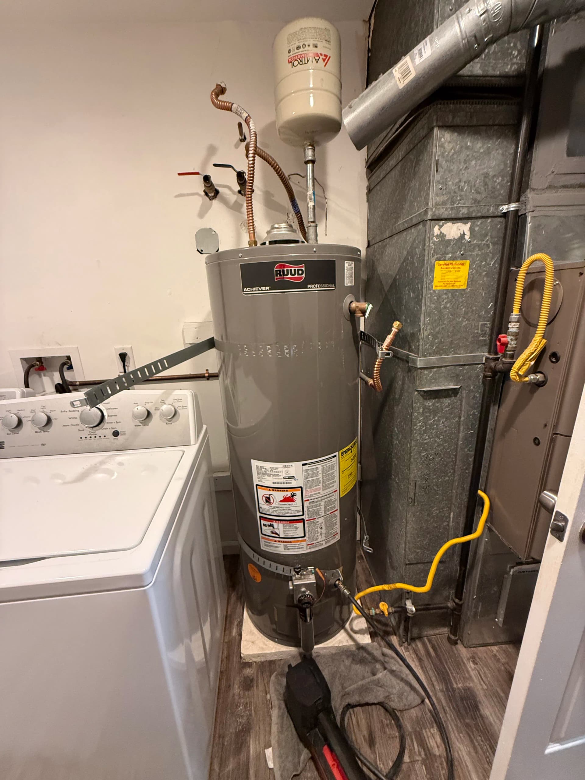 Gallery photos for Don't Wait for a Leak to Replace Your Water Heater: Image #1