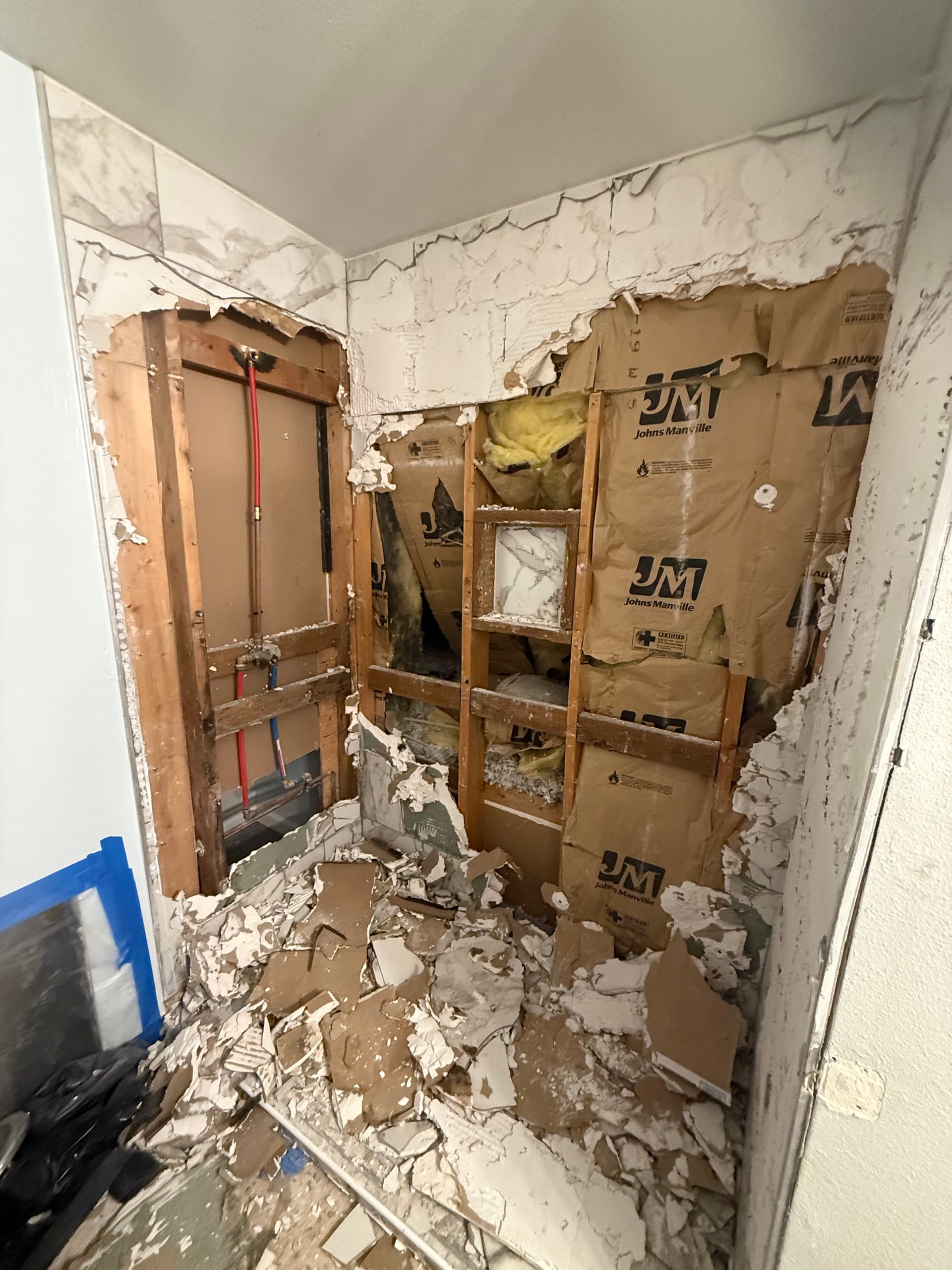 Gallery photos for Puyallup Shower Leak Traced to Failed Tile Surround and Fixed Right: Image #3